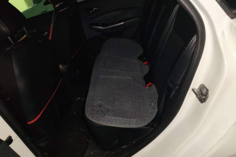 Used Ford Escort 2015 1.5L Automatic Fashion Model Left Rear Seat
