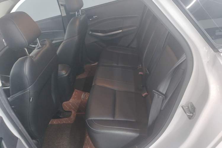 Used Ford Escort 2015 1.5L Automatic Fashion Model Left Rear Seat