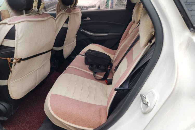Used Ford Escort 2015 1.5L Automatic Fashion Model Left Rear Seat