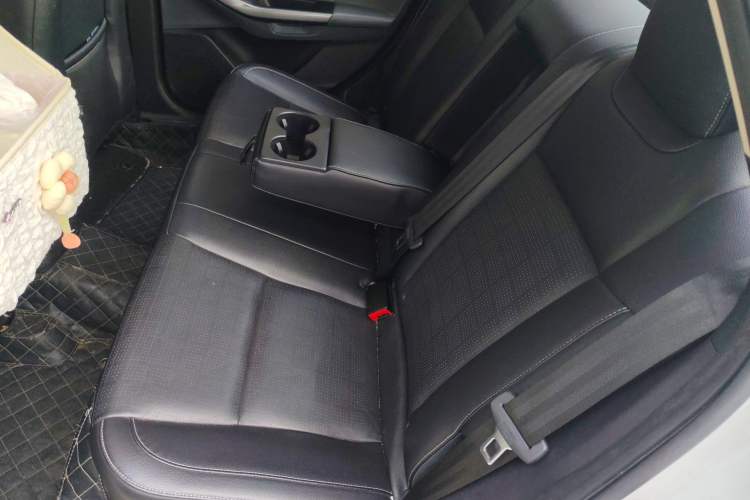 Used Ford Escort 2015 1.5L Automatic Fashion Model Left Rear Seat
