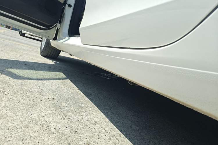 Used Ford Escort 2015 1.5L Automatic Fashion Model Left Side Sill