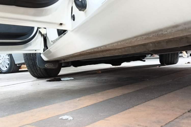 Used Ford Escort 2015 1.5L Automatic Fashion Model Left Side Sill