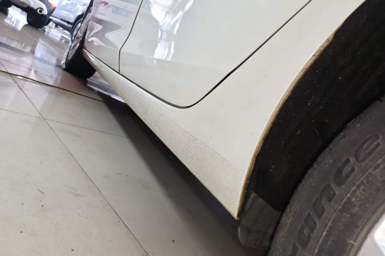 Used Ford Escort 2015 1.5L Automatic Fashion Model Left Side Sill