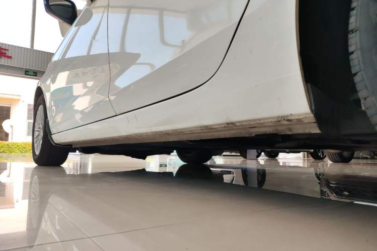 Used Ford Escort 2015 1.5L Manual Comfort Model Left Side Sill