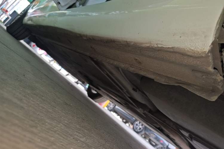 Used Ford Escort 2015 1.5L Manual Comfort Model Left Side Sill
