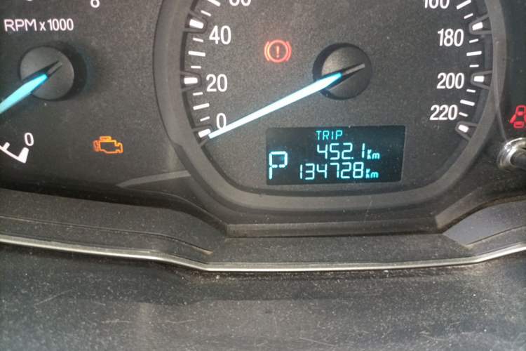 Used Ford Escort 2015 1.5L Automatic Comfort Edition Odometer Close Up