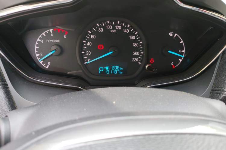 Used Ford Escort 2015 1.5L Automatic Fashion Model Odometer Close Up