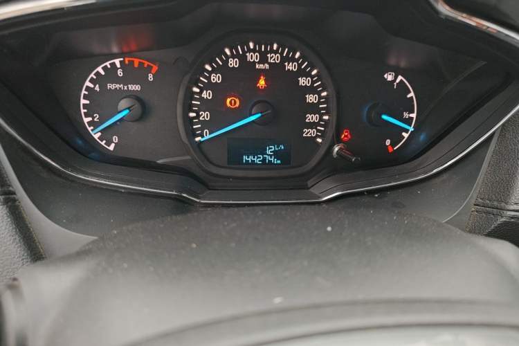 Used Ford Escort 2015 1.5L Manual Fashion Edition Odometer Close Up