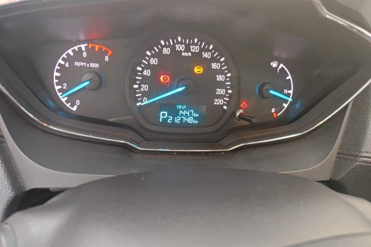 Used Ford Escort 2015 1.5L Automatic Fashion Model Odometer Close Up