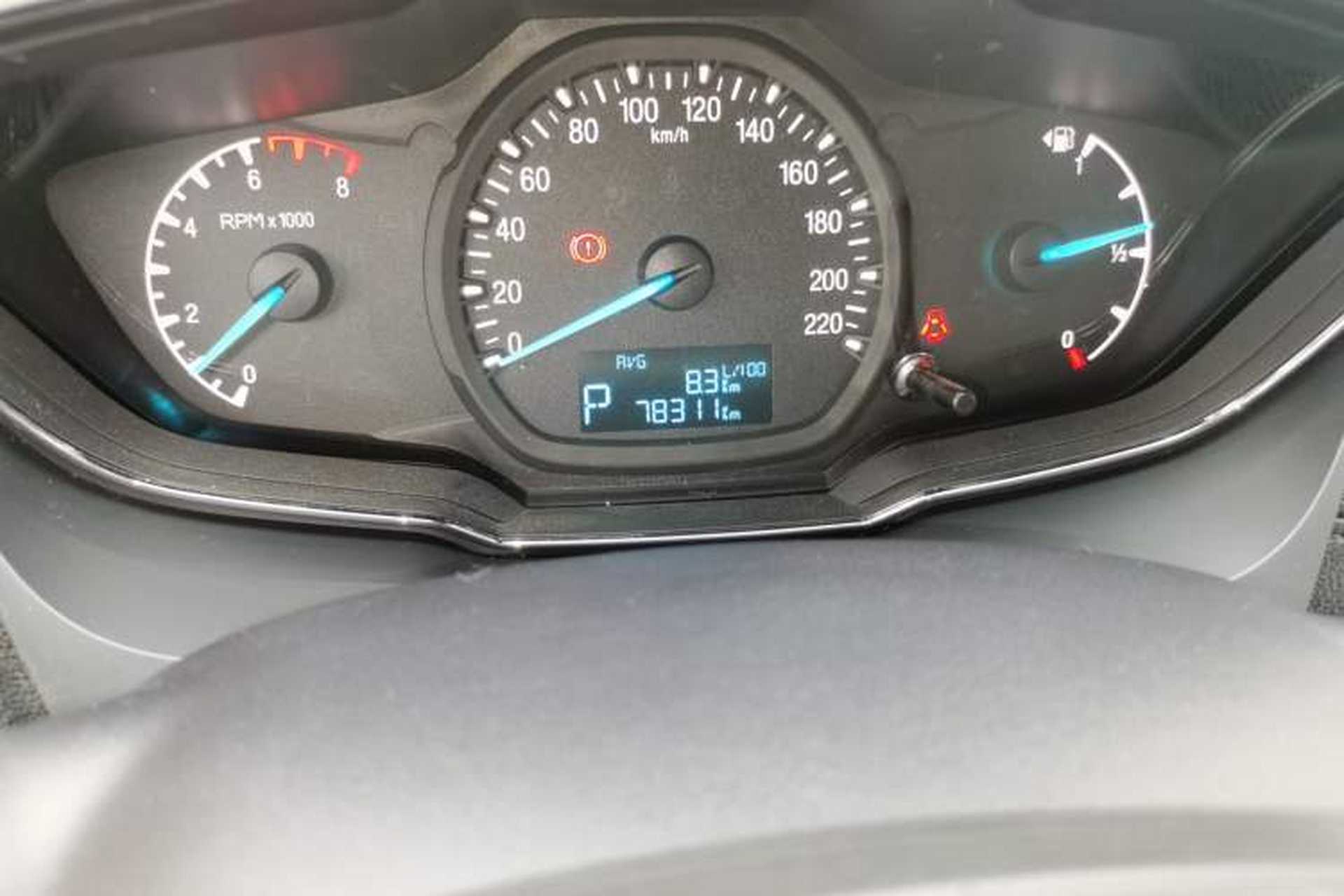 Used Ford Escort 2015 1.5L Automatic Fashion Model Odometer Close Up