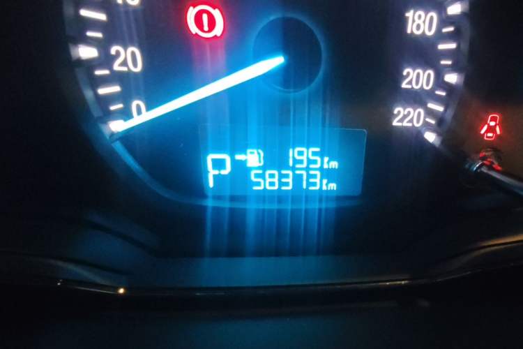 Used Ford Escort 2015 1.5L Automatic Fashion Model Odometer Close Up
