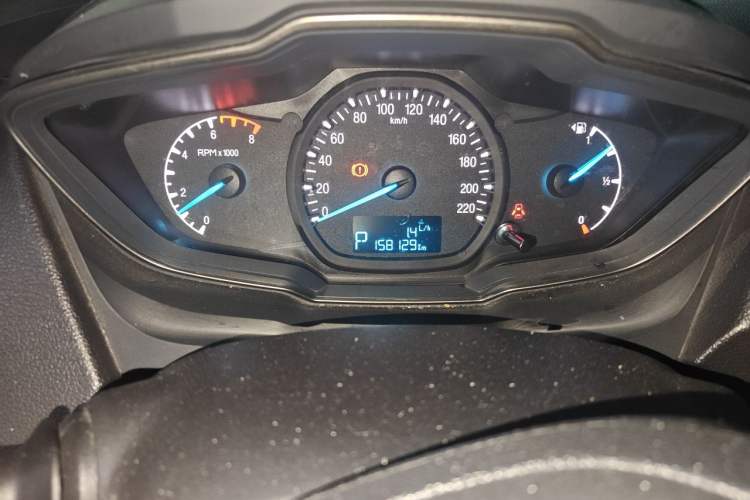 Used Ford Escort 2015 1.5L Automatic Comfort Edition Odometer Close Up
