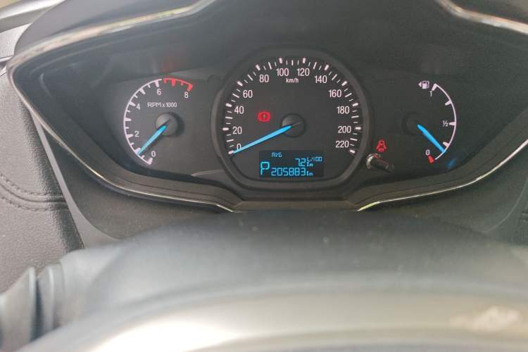 Used Ford Escort 2015 1.5L Automatic Fashion Model Odometer Close Up