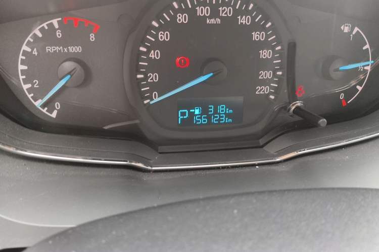 Used Ford Escort 2015 1.5L Automatic Fashion Model Odometer Close Up