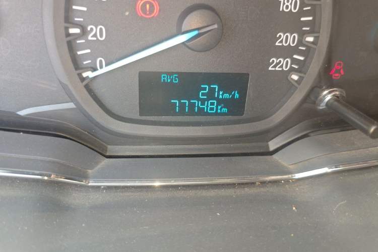 Used Ford Escort 2015 1.5L Manual Fashion Edition Odometer Close Up