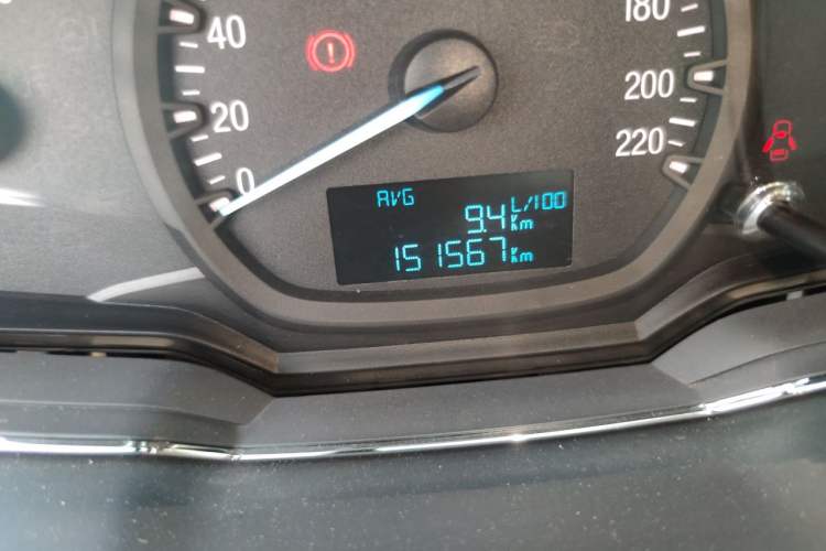 Used Ford Escort 2015 1.5L Manual Fashion Edition Odometer Close Up