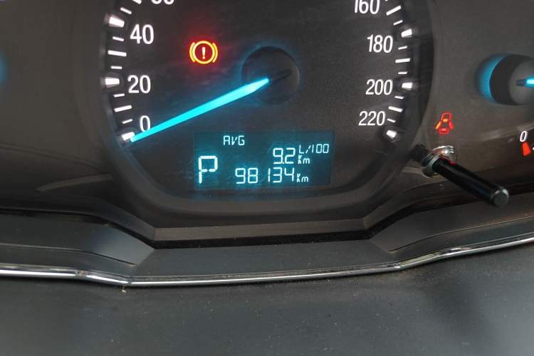 Used Ford Escort 2015 1.5L Automatic Fashion Model Odometer Close Up