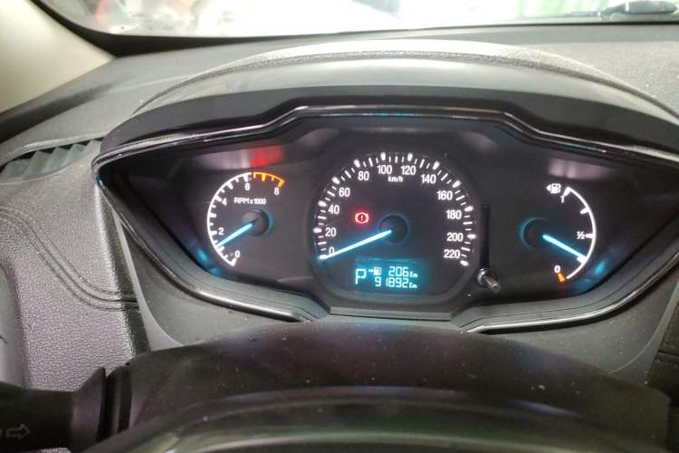 Used Ford Escort 2015 1.5L Automatic Fashion Model Odometer Close Up