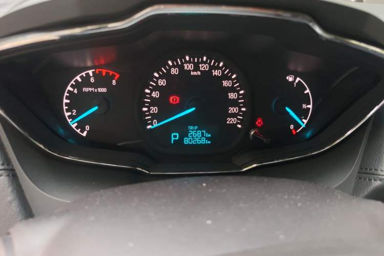Used Ford Escort 2015 1.5L Automatic Fashion Model Odometer Close Up