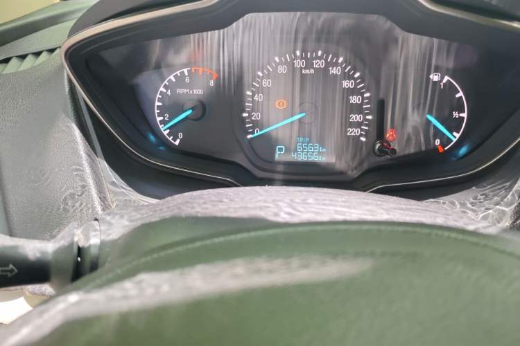 Used Ford Escort 2015 1.5L Automatic Comfort Edition Odometer Close Up