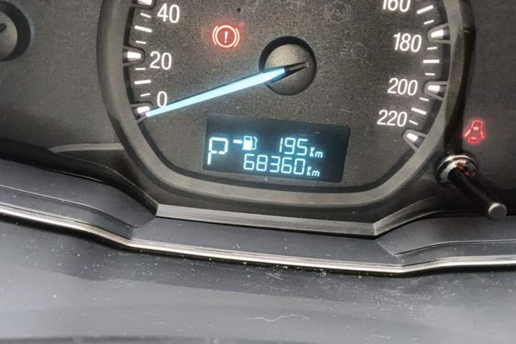 Used Ford Escort 2015 1.5L Automatic Comfort Edition Odometer Close Up