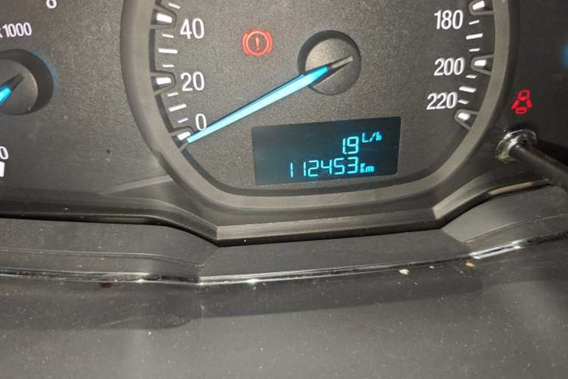 Used Ford Escort 2015 1.5L Manual Fashion Edition Odometer Close Up