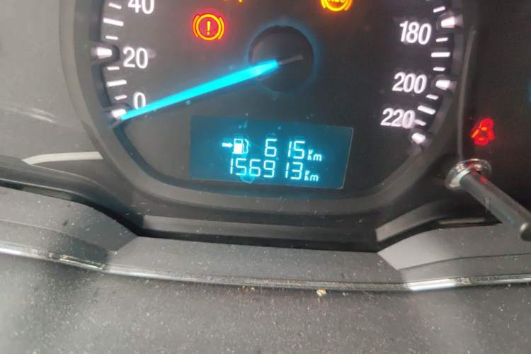 Used Ford Escort 2015 1.5L Manual Fashion Edition Odometer Close Up
