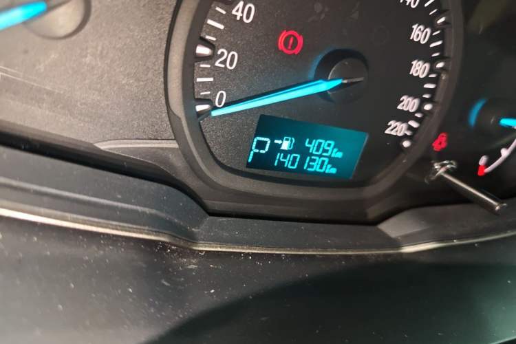 Used Ford Escort 2015 1.5L Automatic Comfort Edition Odometer Close Up