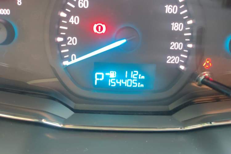 Used Ford Escort 2015 1.5L Automatic Fashion Model Odometer Close Up
