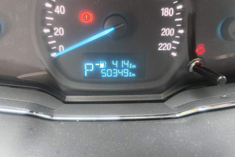 Used Ford Escort 2015 1.5L Automatic Fashion Model Odometer Close Up