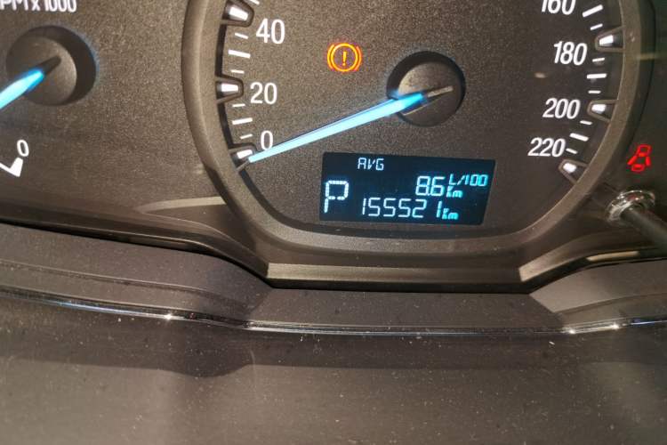 Used Ford Escort 2015 1.5L Automatic Fashion Model Odometer Close Up