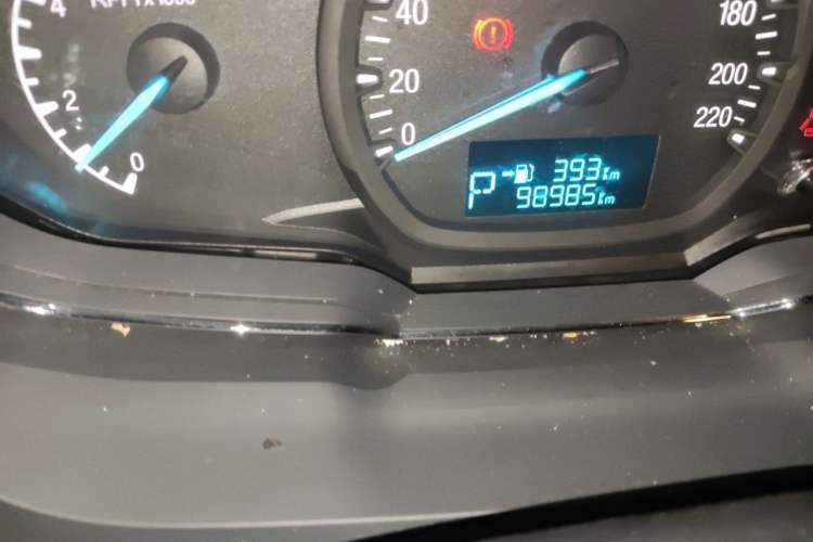 Used Ford Escort 2015 1.5L Automatic Fashion Model Odometer Close Up