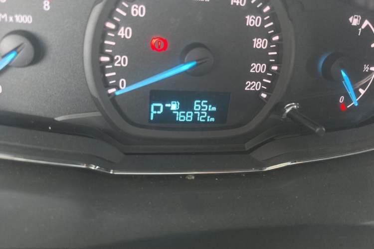 Used Ford Escort 2015 1.5L Automatic Fashion Model Odometer Close Up