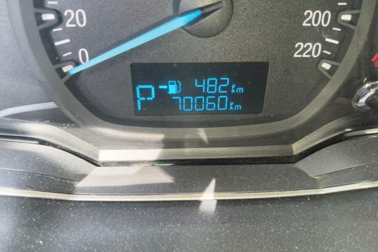 Used Ford Escort 2015 1.5L Automatic Comfort Edition Odometer Close Up