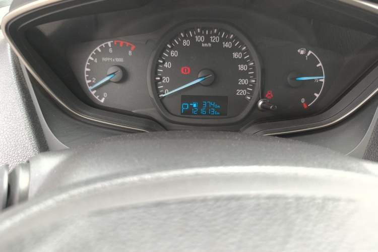 Used Ford Escort 2015 1.5L Automatic Comfort Edition Odometer Close Up