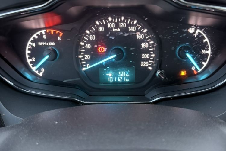 Used Ford Escort 2015 1.5L Manual Fashion Edition Odometer Close Up