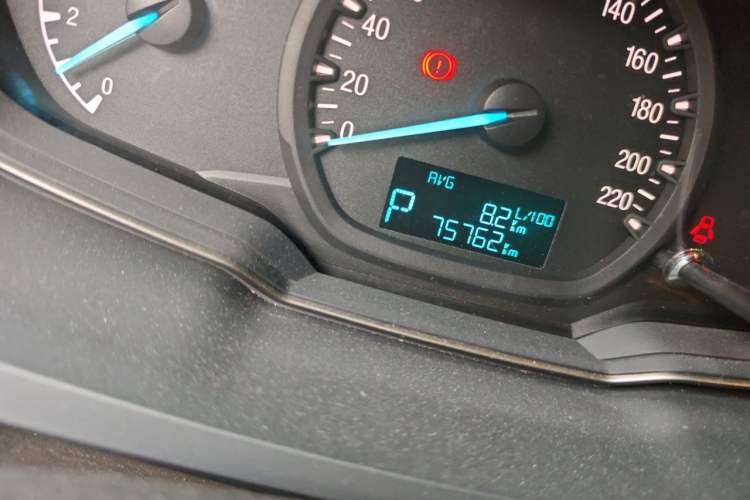 Used Ford Escort 2015 1.5L Automatic Comfort Edition Odometer Close Up
