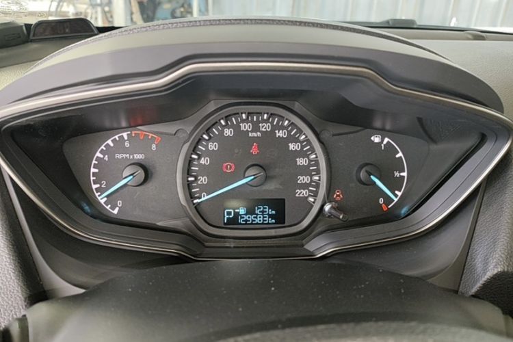 Used Ford Escort 2015 1.5L Automatic Comfort Edition Odometer Close Up