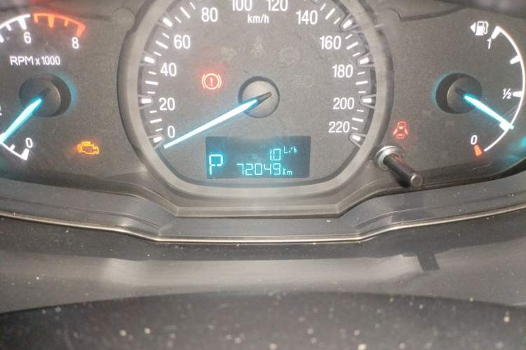 Used Ford Escort 2015 1.5L Automatic Comfort Edition Odometer Close Up