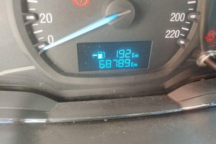 Used Ford Escort 2015 1.5L Manual Fashion Edition Odometer Close Up