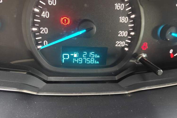 Used Ford Escort 2015 1.5L Automatic Comfort Edition Odometer Close Up