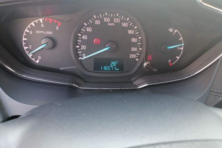 Used Ford Escort 2015 1.5L Manual Fashion Edition Odometer Close Up