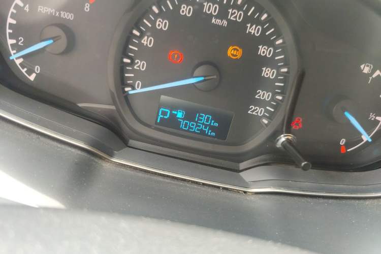 Used Ford Escort 2015 1.5L Automatic Comfort Edition Odometer Close Up