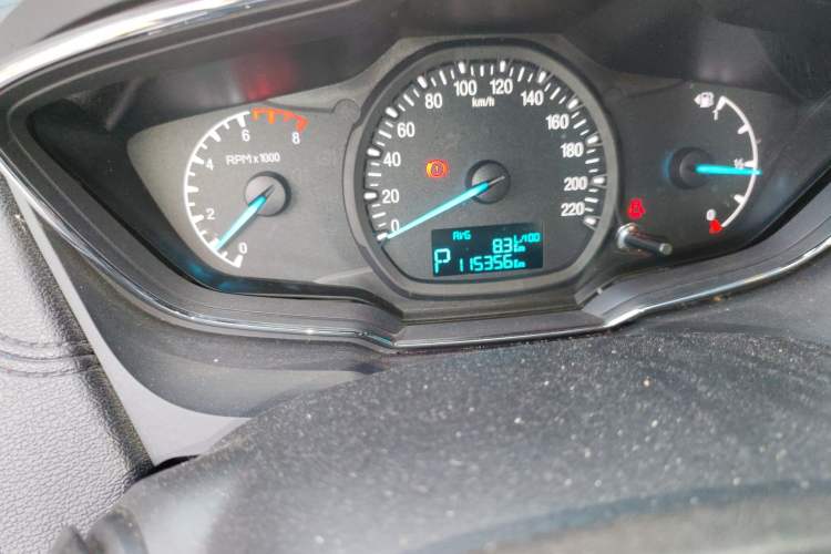 Used Ford Escort 2015 1.5L Automatic Fashion Model Odometer Close Up