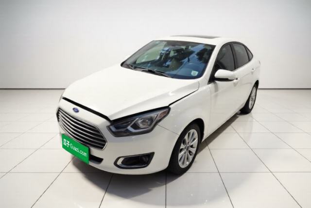 Ford Escort 2015 1.5L Manual Fashion Edition usado