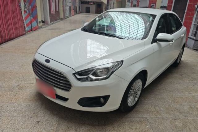 Używany Ford Escort 2015 1.5L Automatic Comfort Edition