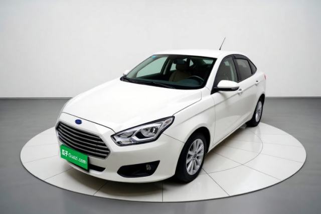 Ojetý Ford Escort 2015 1.5L Automatic Comfort Edition