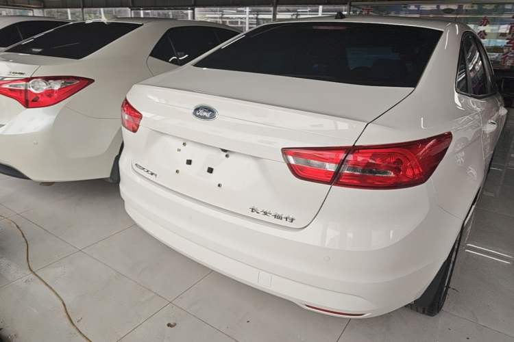 Used Ford Escort 2015 1.5L Manual Comfort Model Rear