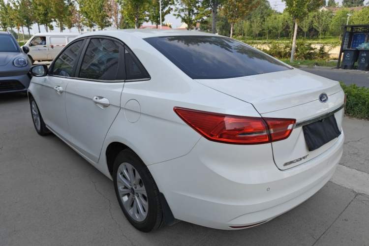 Used Ford Escort 2015 1.5L Automatic Fashion Model Rear Left 45 Deg