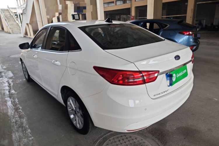 Used Ford Escort 2015 1.5L Manual Fashion Edition Rear Left 45 Deg